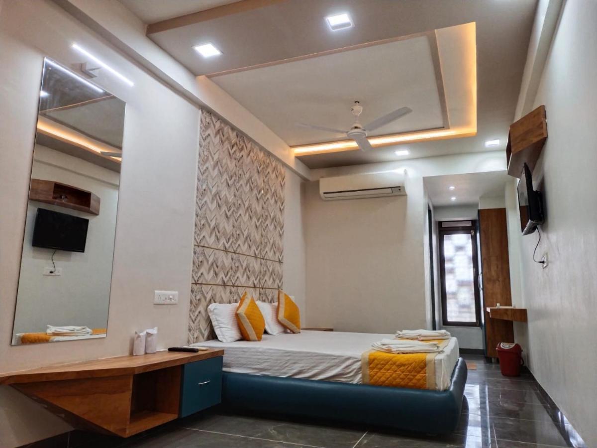 Hotel Dolphin Residency Patan  Exterior photo